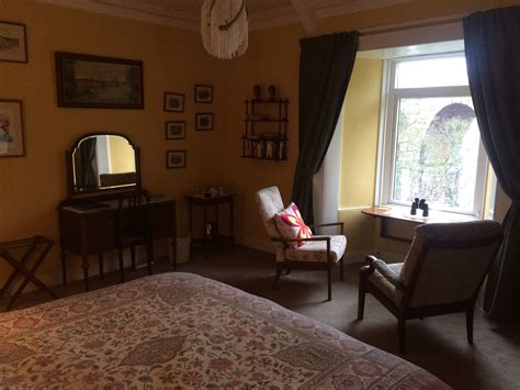 Castle Vale House B&B .